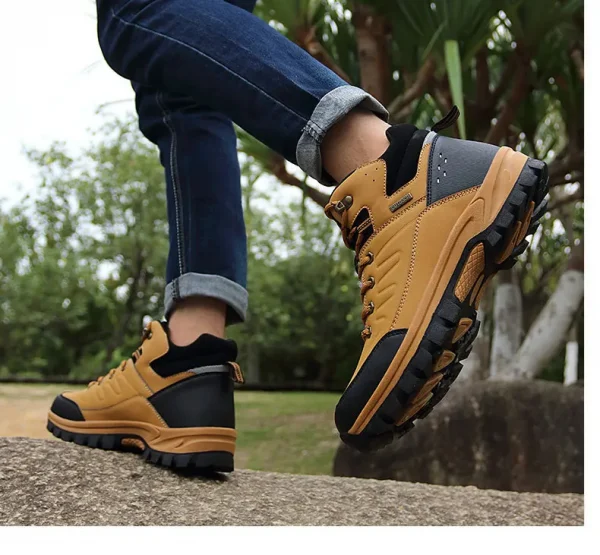 British Style Men Ankle Boot Fashion Footwear PU Leather High Top With Plush Men's Desert Outdoor Training Combat Snow Boots - Image 4