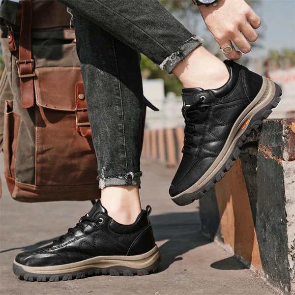 Wholesale Fashion Outdoor Climbing Sports Men's Western Waterproof  Ankle Platform Safety Boots - Image 4